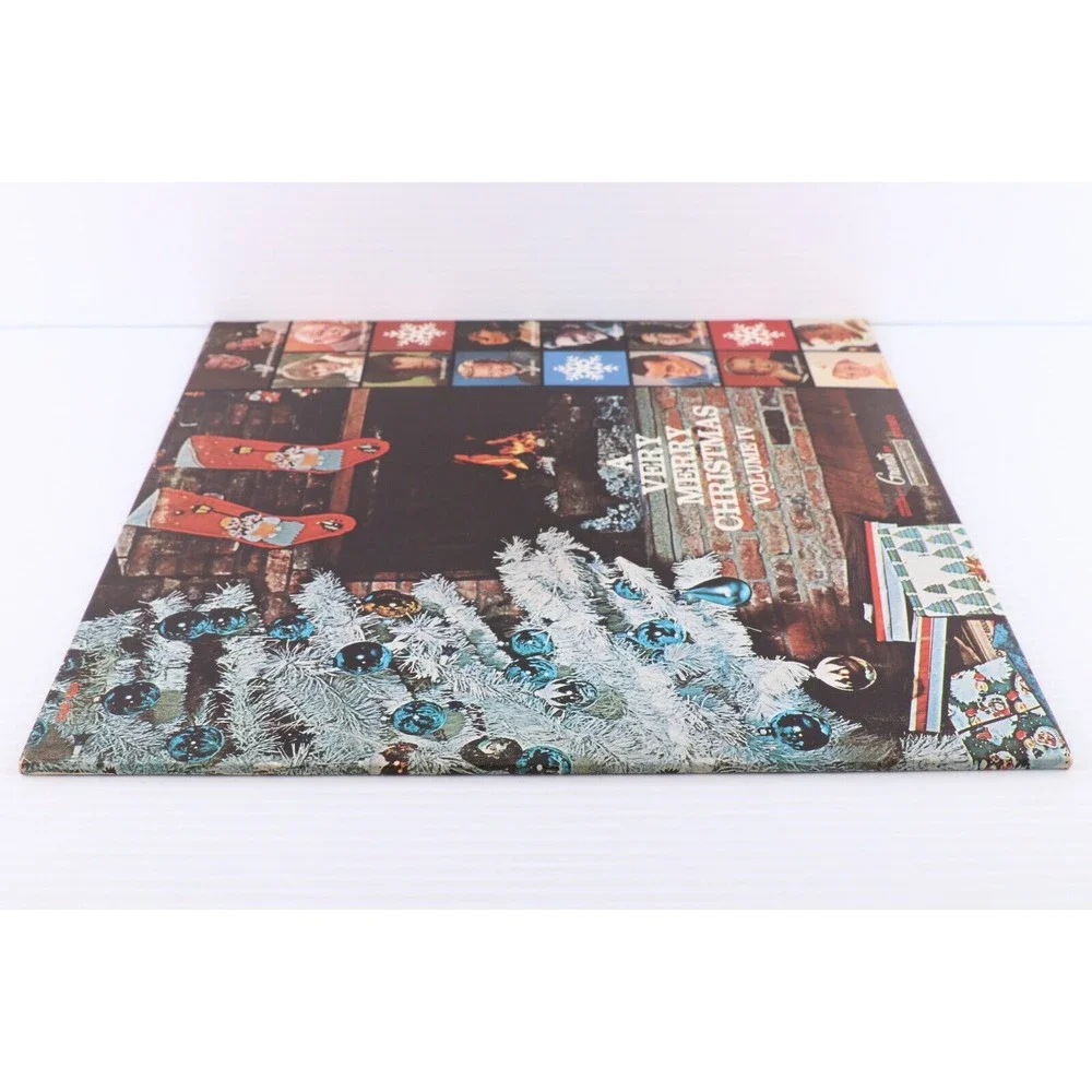 A Very Merry Christmas Vol. 4 1970 Stereo Vinyl LP Record Terra Haute CSS 1464 - Picture 3 of 16